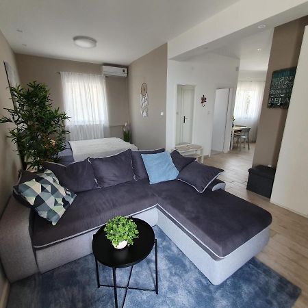 Apartment Danijela Новаля Екстер'єр фото