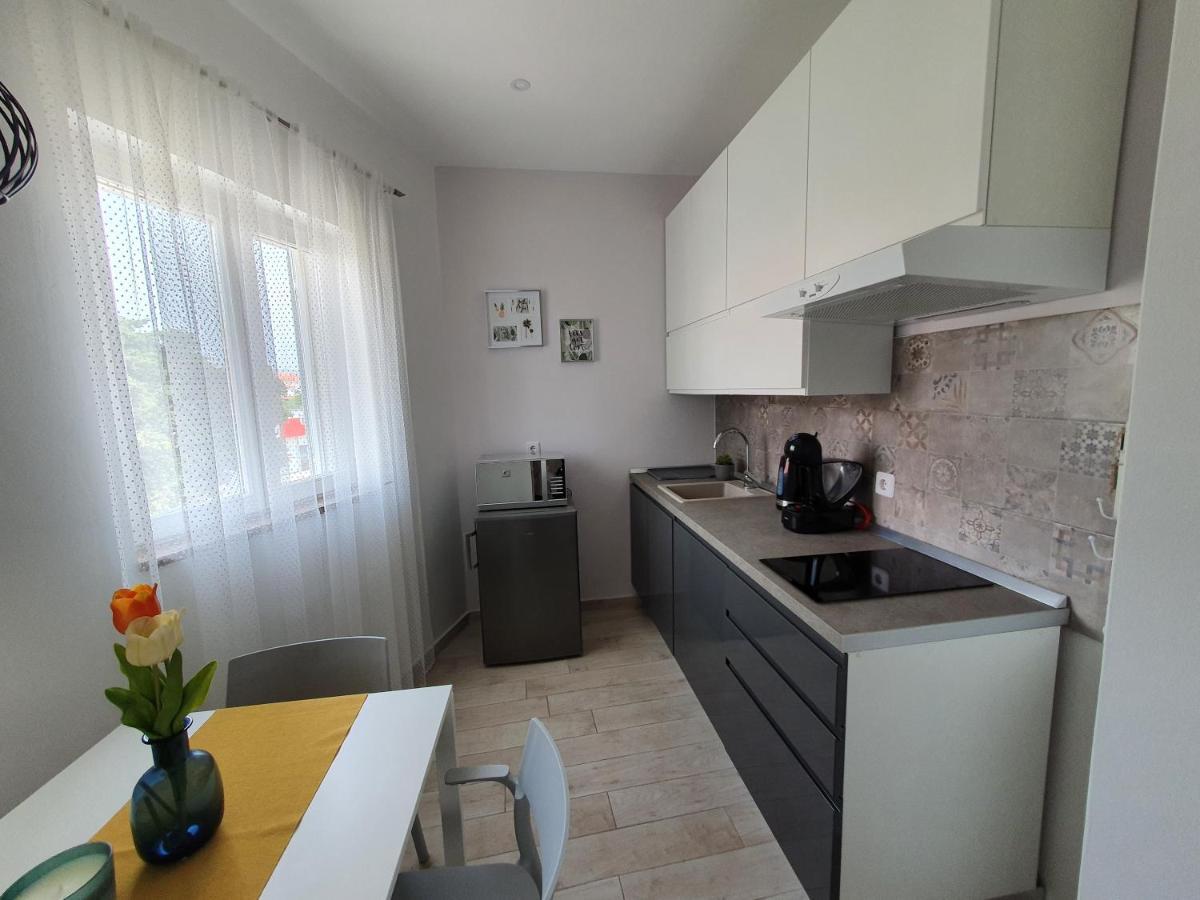 Apartment Danijela Новаля Екстер'єр фото